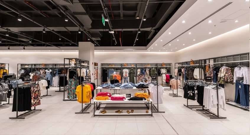TIENDA LOJAS RENNER - PASEO DEL JOCKEY