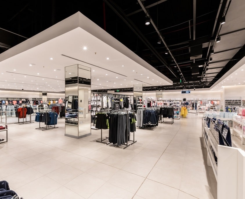 TIENDA LOJAS RENNER - PASEO DEL JOCKEY