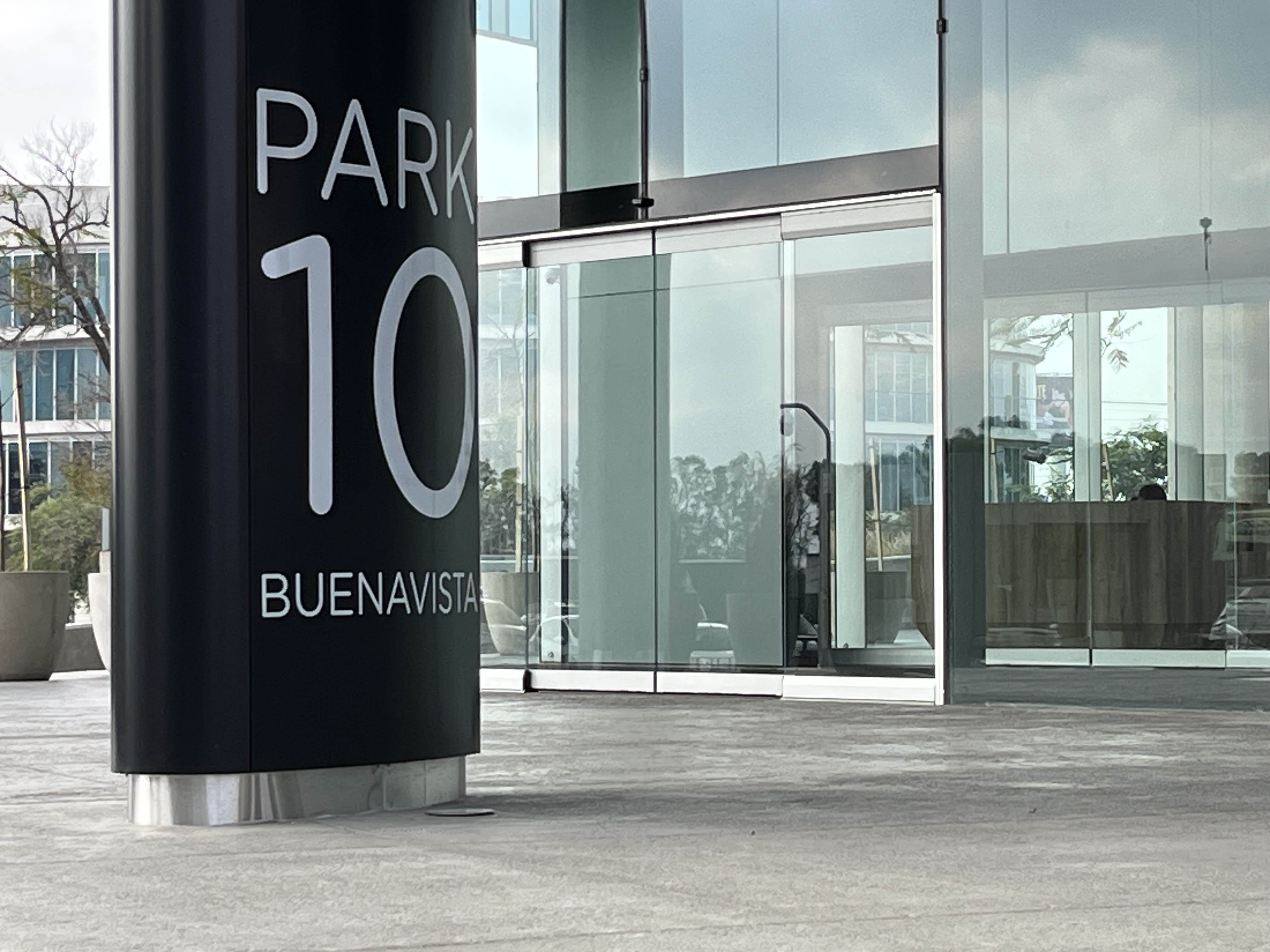 PARK 10 BUENAVISTA