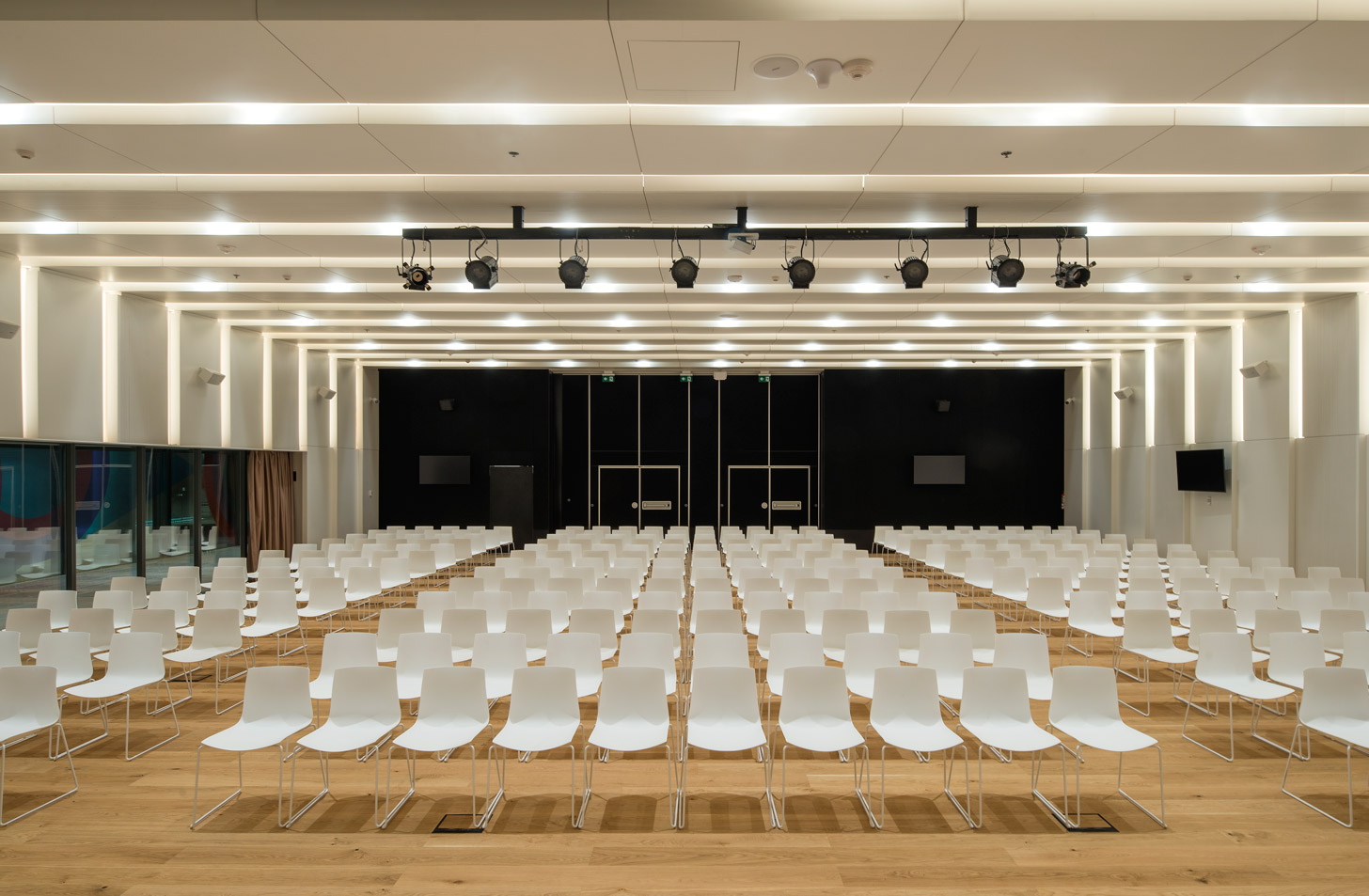 EDIFICIO GARAY - SEDE CORPORATIVA - MULTIPROPOSITO