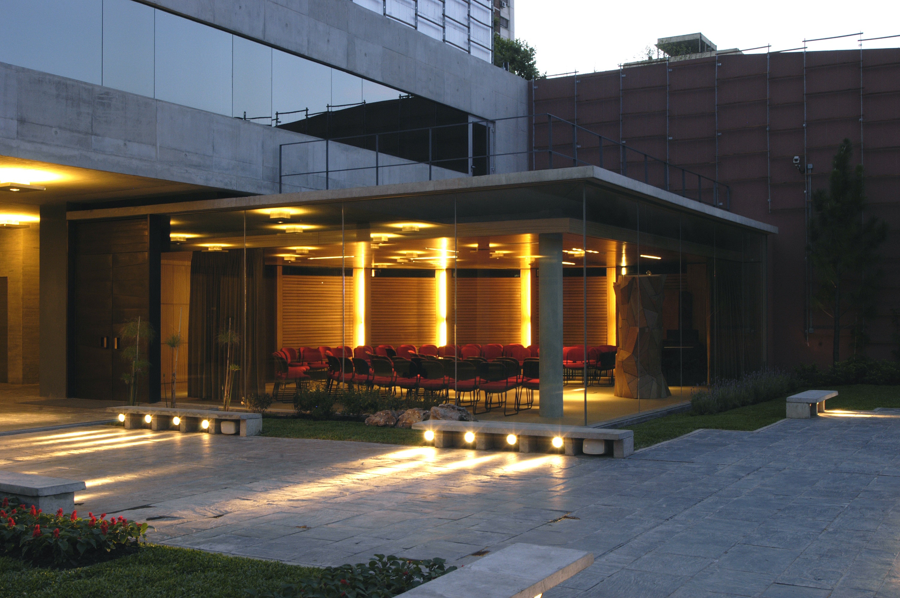 SEDE SOCIAL Y TEMPLO PARA  LA COMUNIDAD AMIJAI
