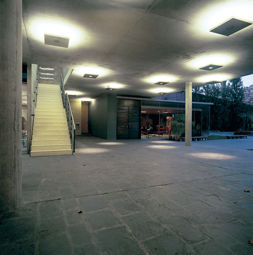 SEDE SOCIAL Y TEMPLO PARA LA COMUNIDAD AMIJAI - INTERIORISMO