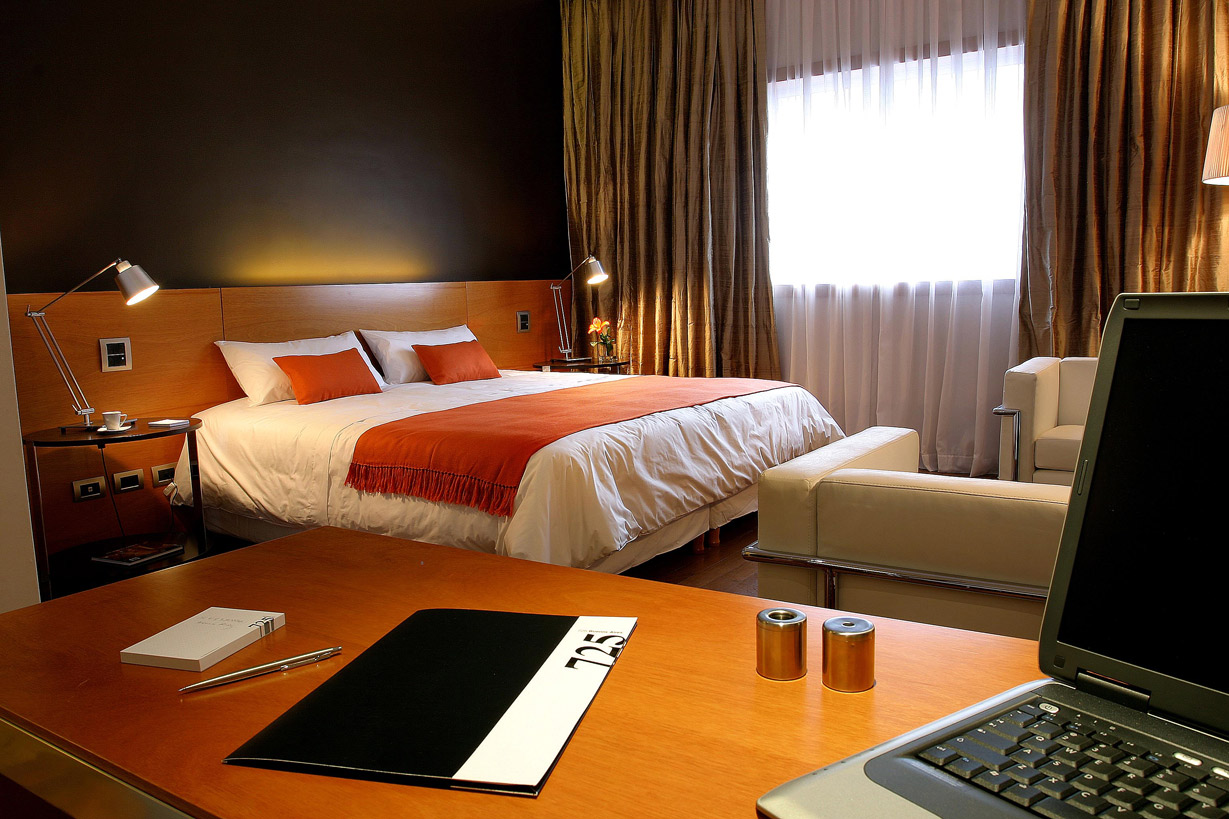 HOTEL CONTINENTAL
