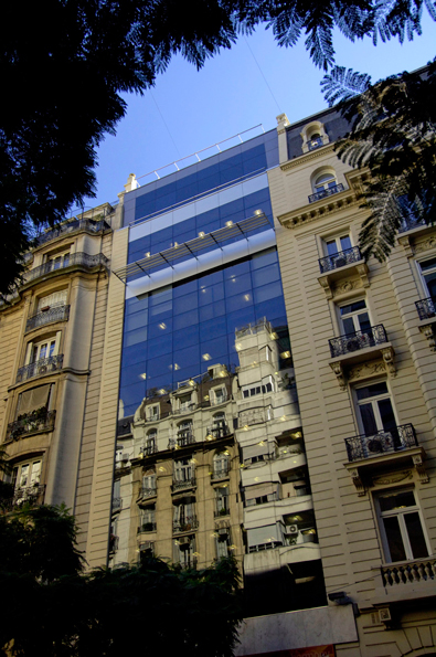 EDIFICIO DE OFICINAS SANTA FE Y SUIPACHA