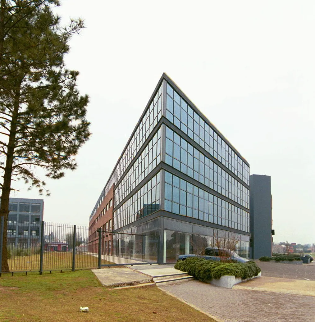 OFFICE PARK PILAR