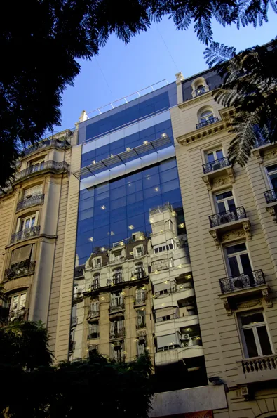 EDIFICIO DE OFICINAS SANTA FE Y SUIPACHA